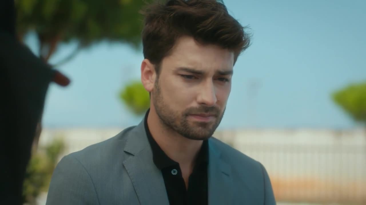Кадры из сериала Не отпускай мою руку 2 серия 2 сезон (2018)