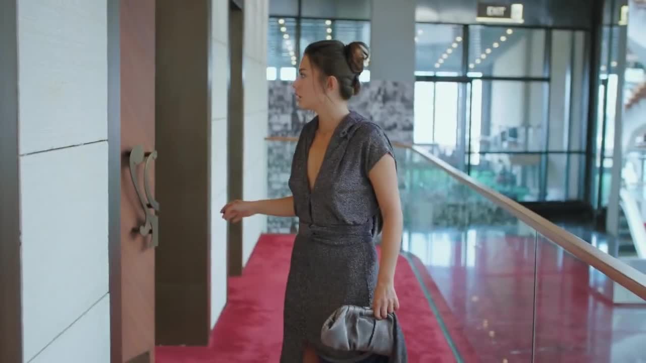 Кадры из сериала Ранняя пташка 2 серия 1 сезон (2018)