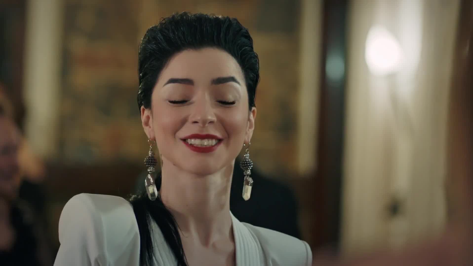 Кадры из сериала Буря внутри меня 3 серия 1 сезон (2017)