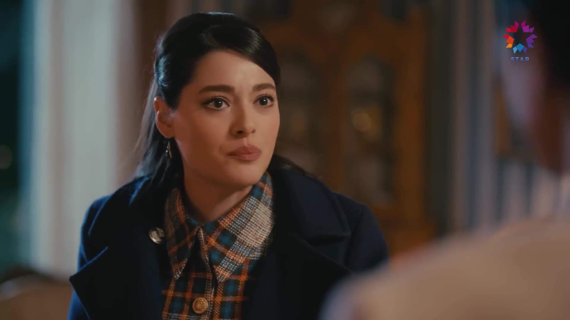 Кадры из сериала Не плачь, Стамбул 5 серия 1 сезон (2024)