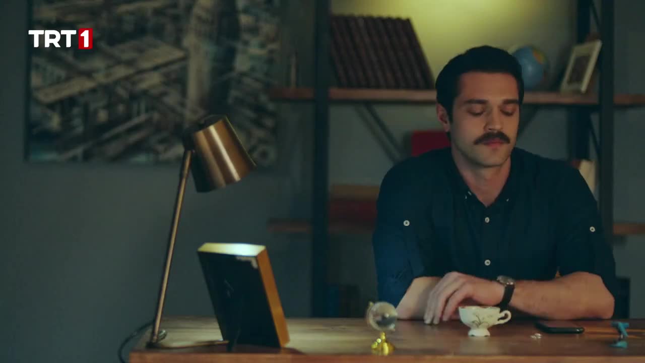 Кадры из сериала Чёрная доска 7 серия 1 сезон (2022)
