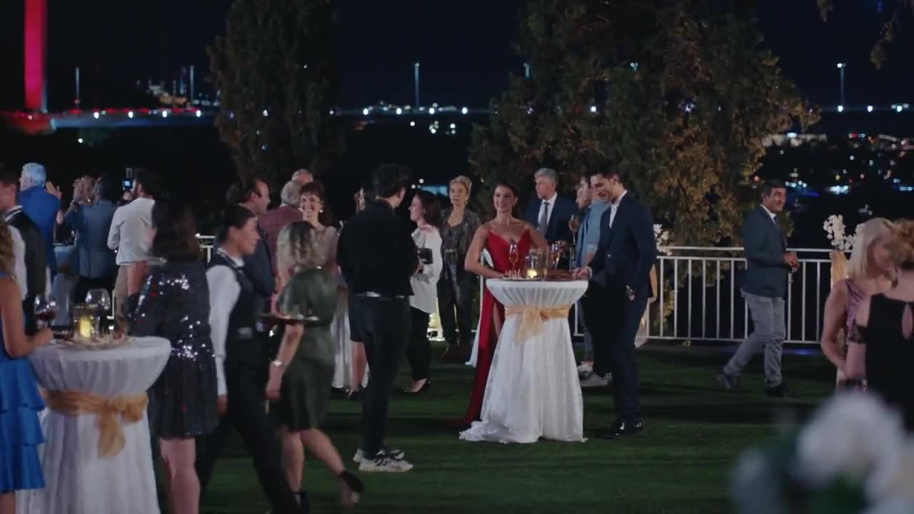 Кадры из сериала Любовь, разум, месть 23 серия 1 сезон (2021)