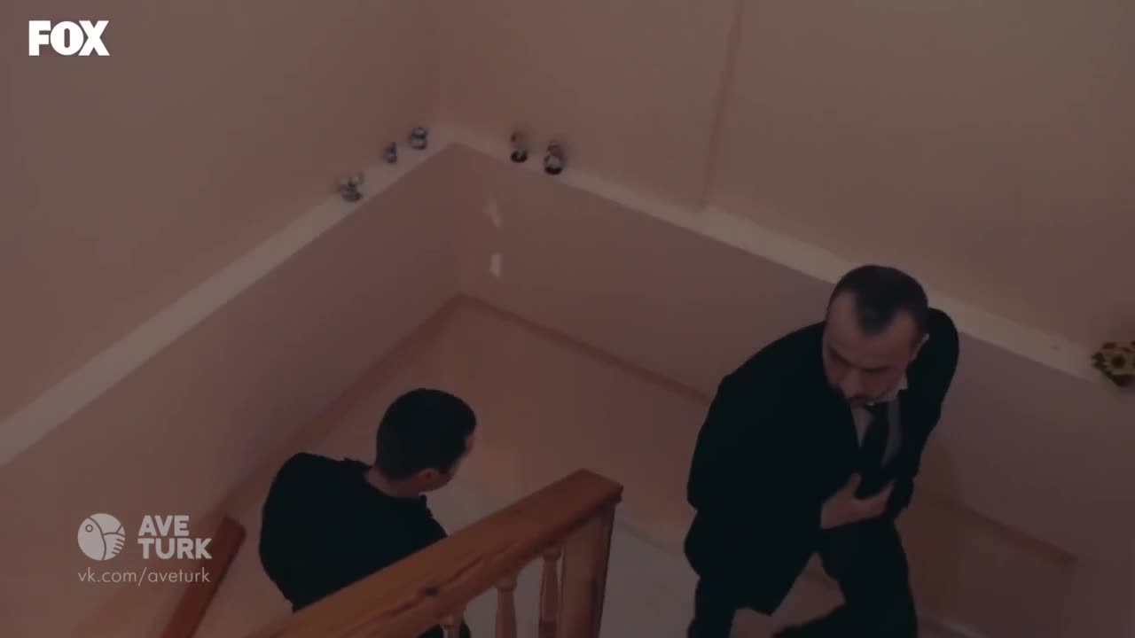 Кадры из сериала Последнее лето 8 серия 1 сезон (2021)